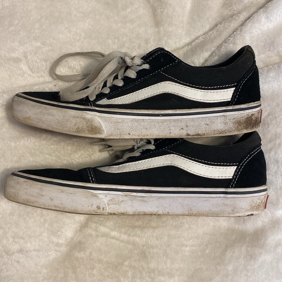 Vans - Picture 3 of 5